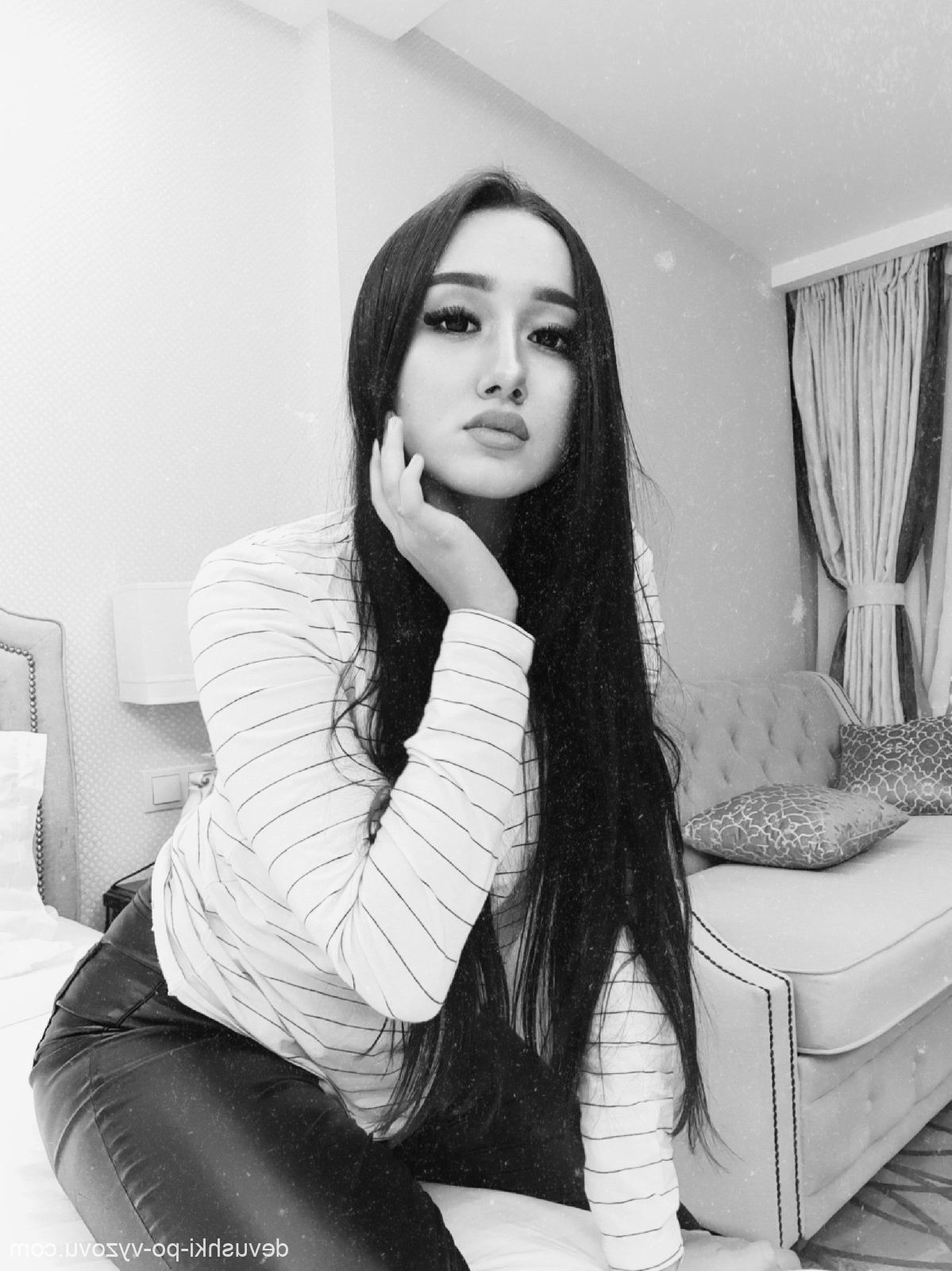 Шлюха Светланка (27), Боровское шоссе, 3,500 ₽ час, Минет без резинки, Окончание на грудь, тел +7(995)572-31-24