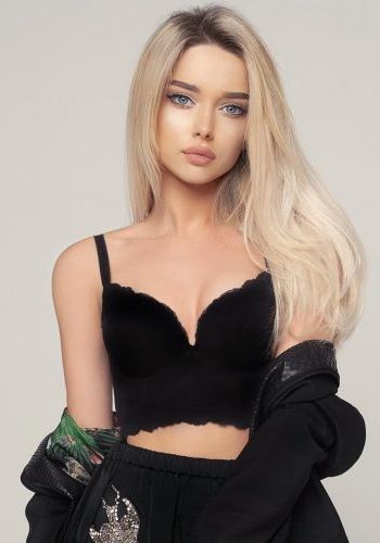 Путана Катька (22), Савёловский, 3,500 ₽ час, Окончание на грудь, Окончание на лицо, тел +7(918)184-98-67