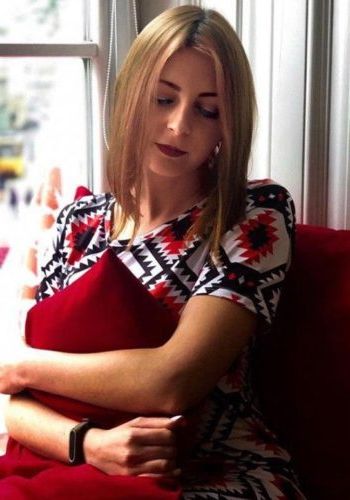 Жрица любви  Арина (26), 5,000 ₽ час, Минет без резинки, Окончание в рот, тел +7(986)589-71-75