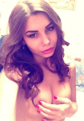 Проститутка Надя (22), Театральная, 3,500 ₽ час, Минет в презервативе, Окончание на грудь, тел +7(901)956-08-20