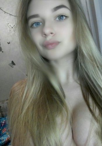 Массажистка Аня (23), Охотный ряд, 3,500 ₽ час, Минет в презервативе, Фистинг анальный мне (даме), тел +7(921)467-65-26