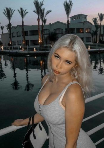 Профессионалка Светлана (27), Савеловская, 3,000 ₽ час, Минет в презервативе, Куннилингус, тел +7(938)035-47-30