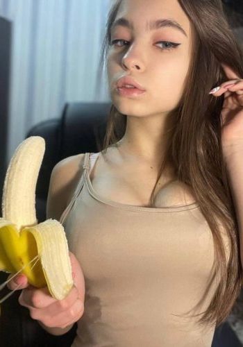 Куртизанка Карина (22), Ивановское, 3,000 ₽ час, Минет в презервативе, Минет глубокий, тел +7(952)273-93-28