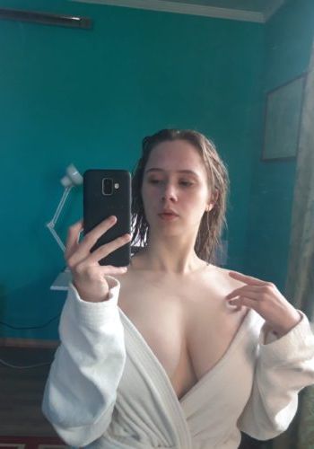 Массажистка Екатерина (27), Капотня, 3,500 ₽ час, Минет глубокий, Окончание на грудь, тел +7(952)461-54-60