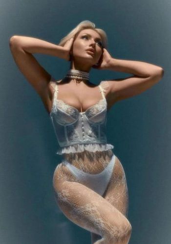 Шлюха Варвара (23), Маяковская, 4,000 ₽ час, Секс классический, Минет в машине, тел +7(921)073-10-51
