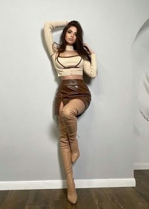 Проститутка Белла (22), Студенческая, 8,000 ₽ час, Секс классический, Минет глубокий, тел +7(995)908-47-12