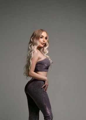 Куртизанка Эмми (26), Чеховская, 20,000 ₽ час, Массаж классический, Массаж расслабляющий, тел +7(919)594-68-50