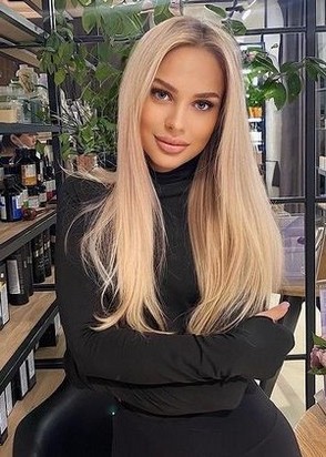 Профессионалка МАРИНА (22), Деловой центр, 8,000 ₽ час, Минет в презервативе, Ролевые игры, тел +7(902)072-47-94