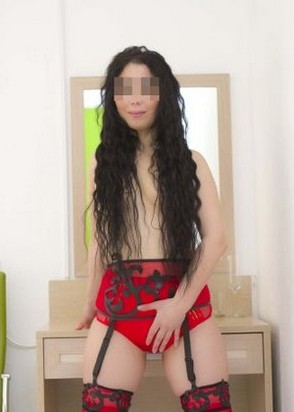 Шлюха Лара (36), Технопарк, 2,000 ₽ час, Окончание на грудь, Трамплинг, тел +7(902)743-05-52