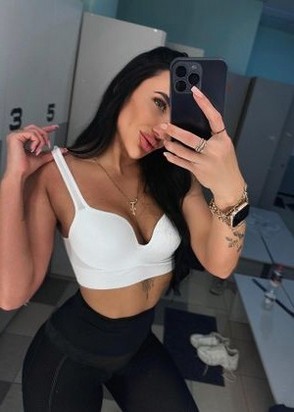 Жрица любви Аделина (24), Студенческая, 10,000 ₽ час, Минет глубокий, Игры, тел +7(952)932-14-56