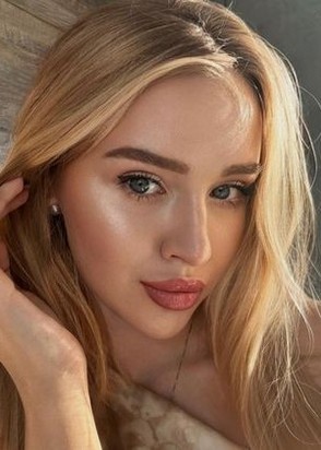 Проститутка Соня (20), Таганская, 8,000 ₽ час, Массаж профессиональный, Массаж урологический, тел +7(952)174-35-07