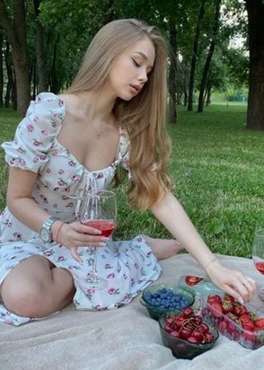 Путана Эля (21), Улица Скобелевская, 8,000 ₽ час, Минет в презервативе, Массаж профессиональный, тел +7(986)260-67-75