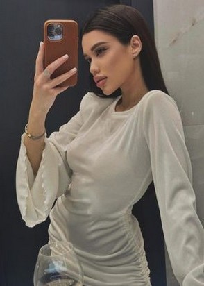 Жрица любви Милана (25), Шипиловская, 8,000 ₽ час, Массаж профессиональный, Массаж расслабляющий, тел +7(999)301-26-49