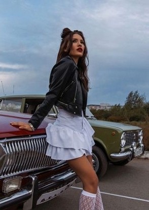 Проститутка Мира (23), Измайлово, 10,000 ₽ час, Стриптиз профи, Массаж классический, тел +7(908)982-51-97