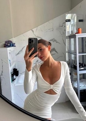 Жрица любви Анжела (23), Крылатское, 8,000 ₽ час, Секс классический, Минет в презервативе, тел +7(902)057-24-19