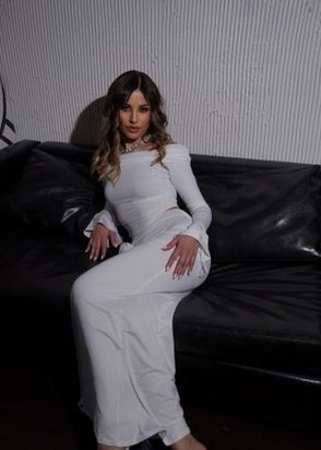 Шлюха Николь (25), Третьяковская, 5,000 ₽ час, Массаж классический, Госпожа, тел +7(999)874-17-67