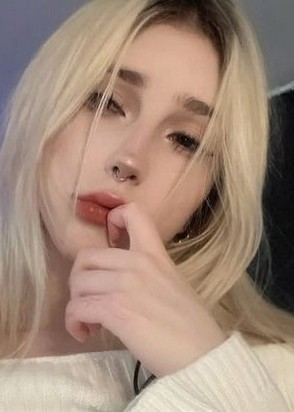 Шлюха АЛИСОЧКА (20), Таганская, 10,000 ₽ час, Трамплинг, Фото/видео съемка (доп.), тел +7(902)790-46-04