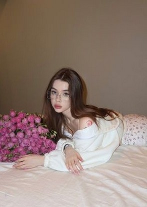 Массажистка СВЕТКА (26), Ховрино, 10,000 ₽ час, Окончание на грудь, Порка, тел +7(929)612-42-25