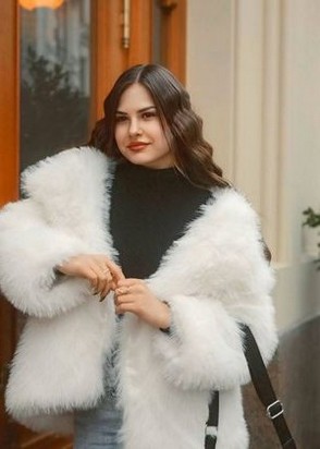 Шлюха Арина (22), Воробьевы горы, 7,000 ₽ час, Куннилингус, Окончание на грудь, тел +7(908)342-69-62