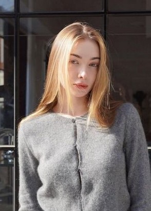 Индивидуалка ОЛЕСЯ (22), Шоссе Энтузиастов, 10,000 ₽ час, Минет в машине, Игры, тел +7(921)207-79-02