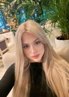 Куртизанка Алиса (24), Полянка, 10,000 ₽ час, Минет в презервативе, Игры, тел +7(902)083-23-93