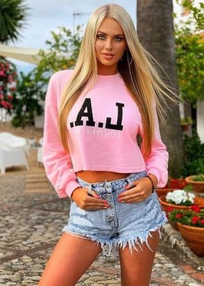 Шлюха НАТАША (24), Шаболовская, 7,000 ₽ час, Куннилингус, Массаж профессиональный, тел +7(921)740-32-17