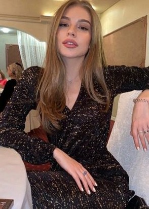 Жрица любви Вероника (25), Юго-Западная, 10,000 ₽ час, Минет в презервативе, Массаж эротический, тел +7(996)698-14-41