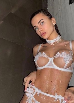 Шлюха Лиза (22), Таганская, 10,000 ₽ час, Куннилингус, Стриптиз не профи, тел +7(908)917-24-67